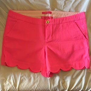 Lilly Pulitzer Pink Scallop hem short Size 14